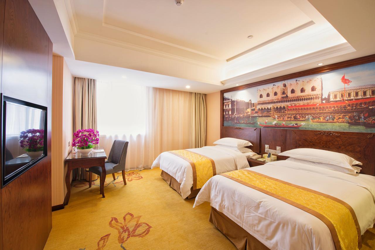 Vienna Hotel Jinshan New City Wanda Plaza מראה חיצוני תמונה