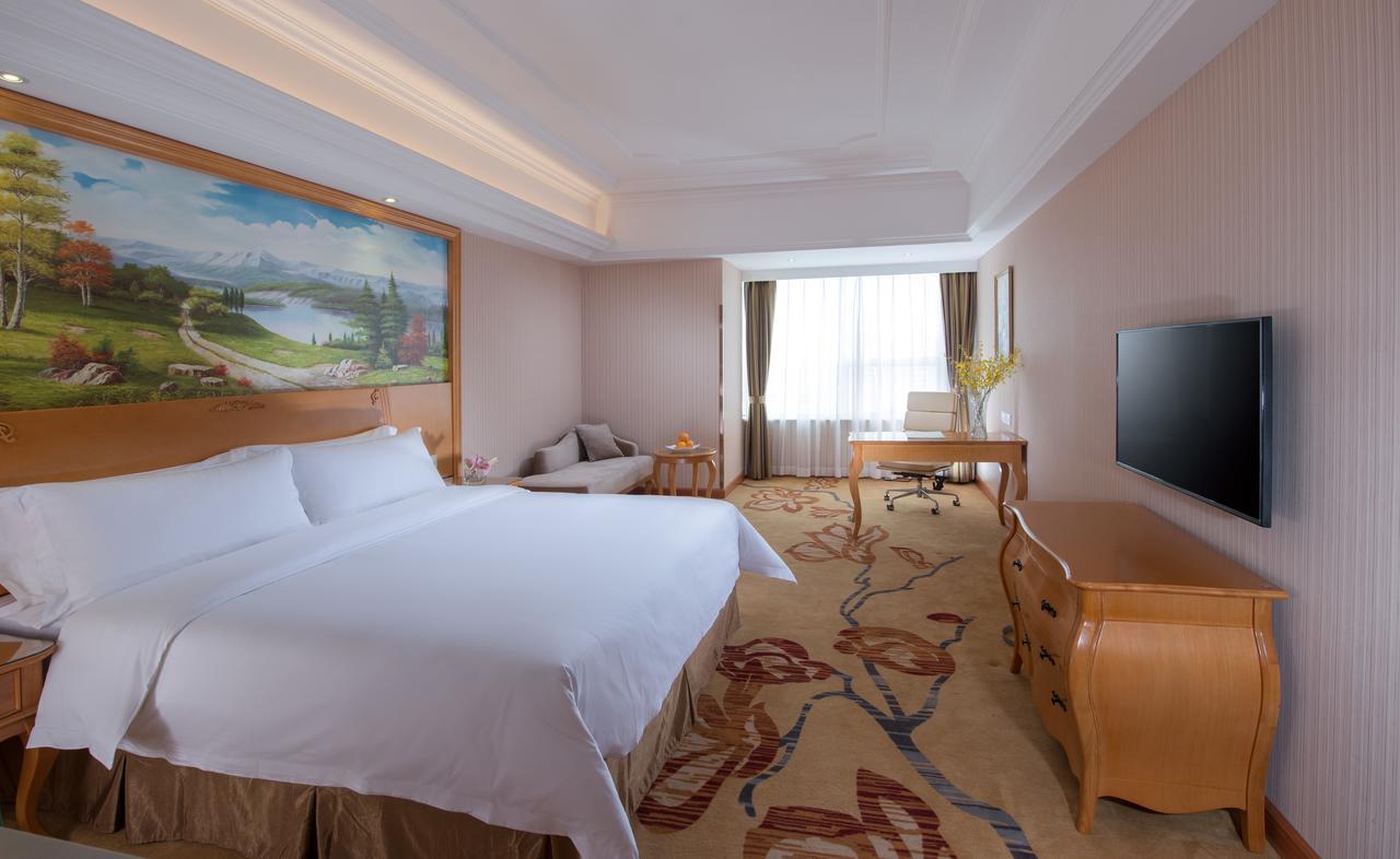Vienna Hotel Jinshan New City Wanda Plaza מראה חיצוני תמונה